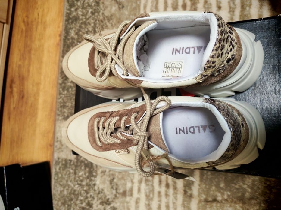 Сникърси/  дамски обувки / 41  номер Galdini НОВИ