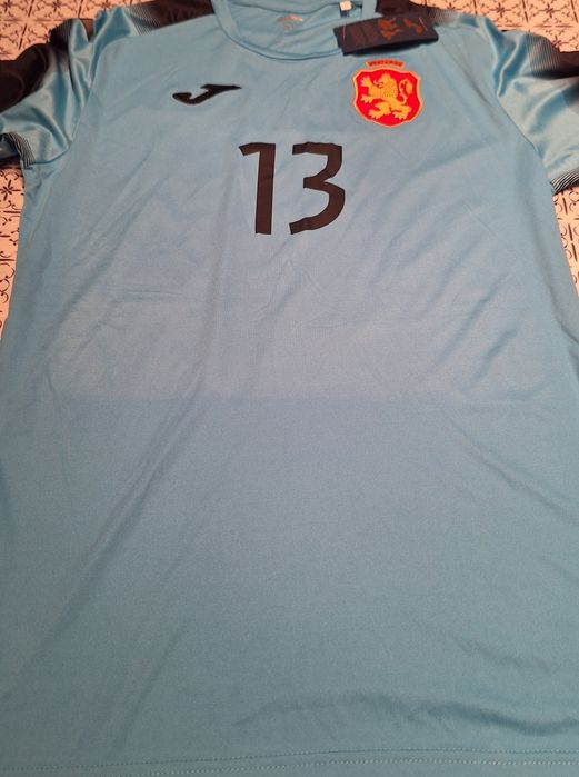 Футболни тениски от играчи