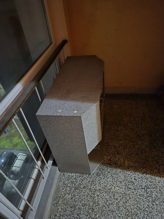 секция със стъклени вратички