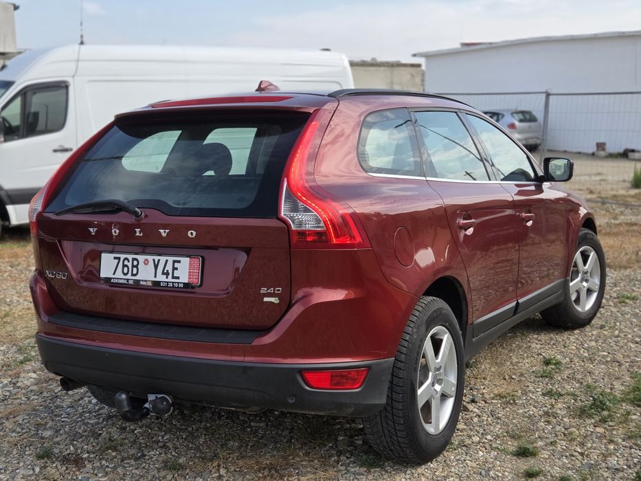 VOLVO XC60 2010 — imagine 3