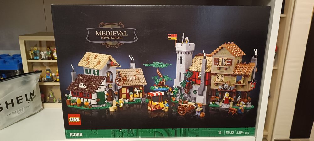 Lego 10332 - Medieval Town Square