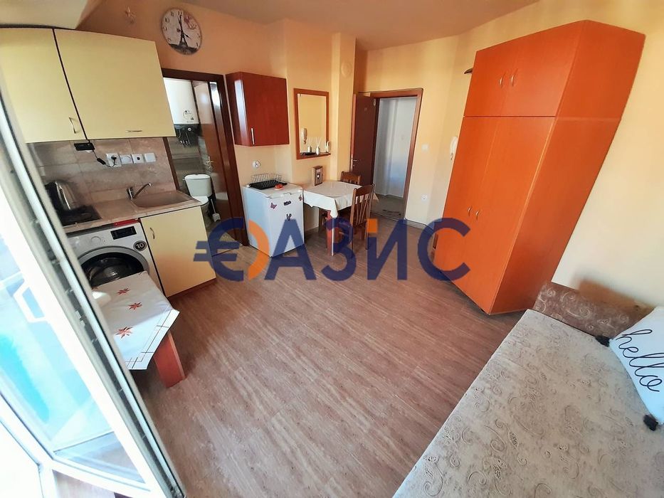 Продава се Едностаен апартамент в к.к. Слънчев бряг - 35 кв.м за 1315 €/кв.м - Снимка #4
