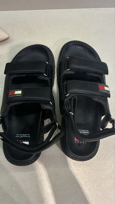 Tommy Jeans; Висок ток и мокасини