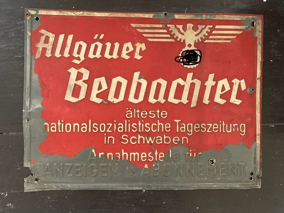Placa metal ww2 cu numele publicatiei  germane Allgauer Beobachter