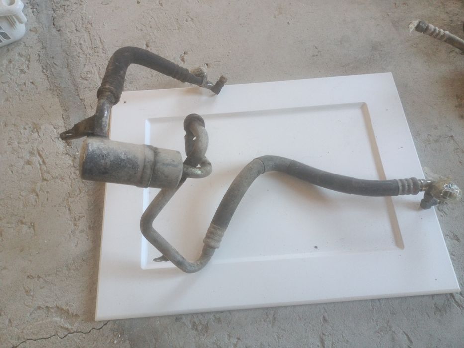 W 124 компрессор кондиционера,трубки,