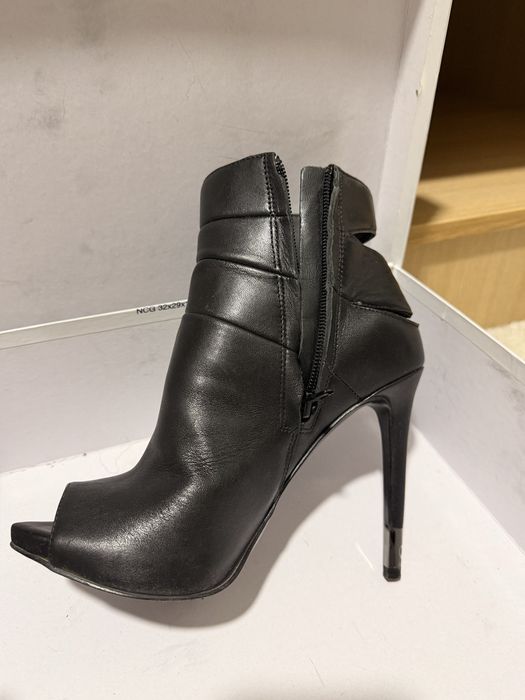 Шикарные ботильоны Guess 36 размер