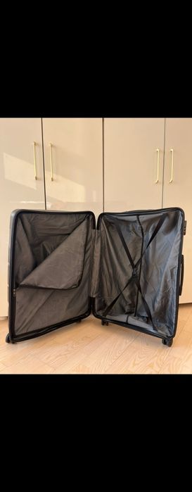 Чемодан 20 келаграмовый