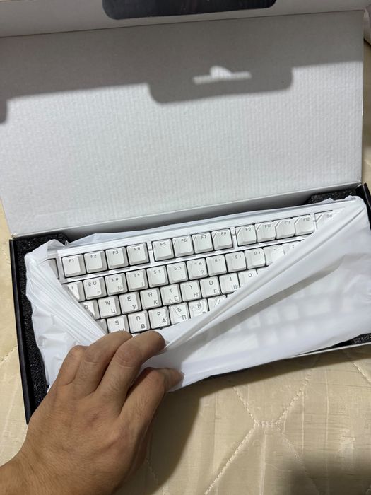 Мышка от Logitech и клавиатура Ajazz