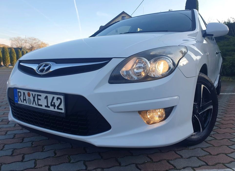 *Hyundai i30 facelift-klimatronik*2011*1.4benzina*105cai*euro5*germania adusa*