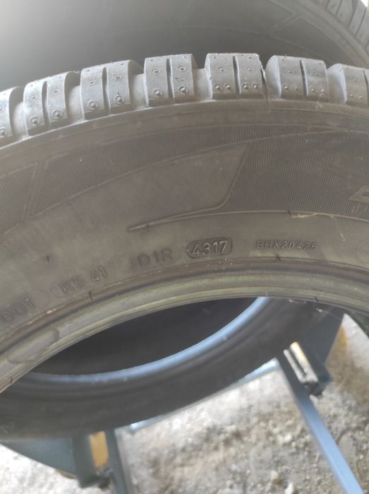 225/60/17 Dunlop 2бр