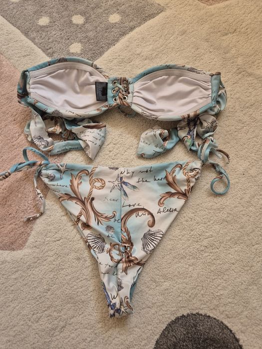 Alessa Бански All I Want Is A Yacht