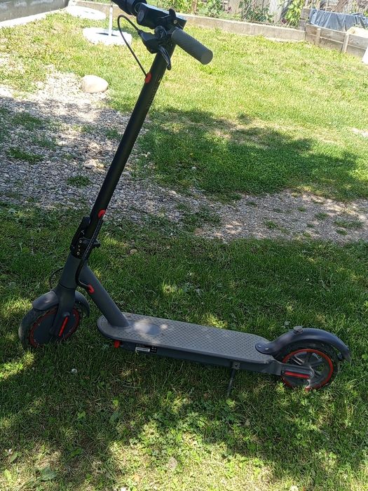 Vand trotineta electrica