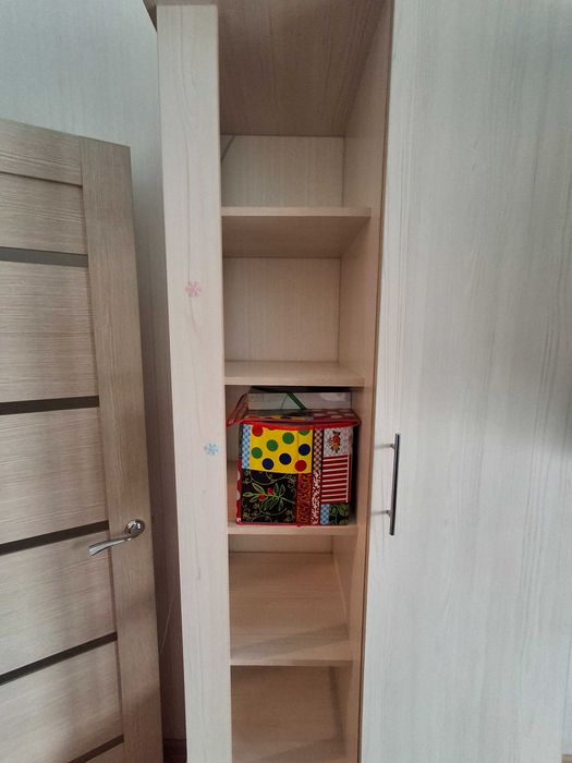 Шкаф, стенка из трех секций