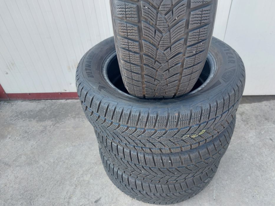 150 lei bucata! Set anvelope M+S/IARNA 225 60 17 Goodyear! 7 mm