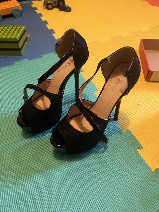 Sandale elegante măsura 36