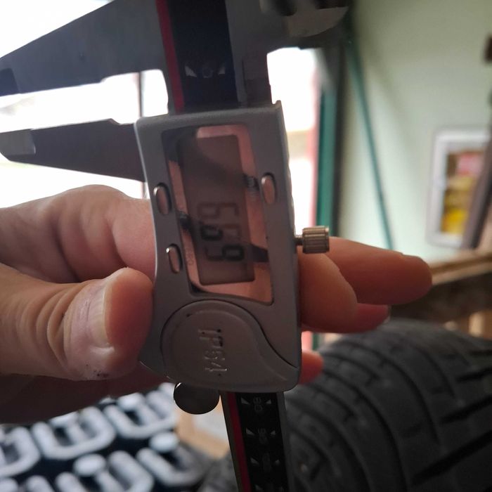 Зимни гуми 235/55/17 Клебер