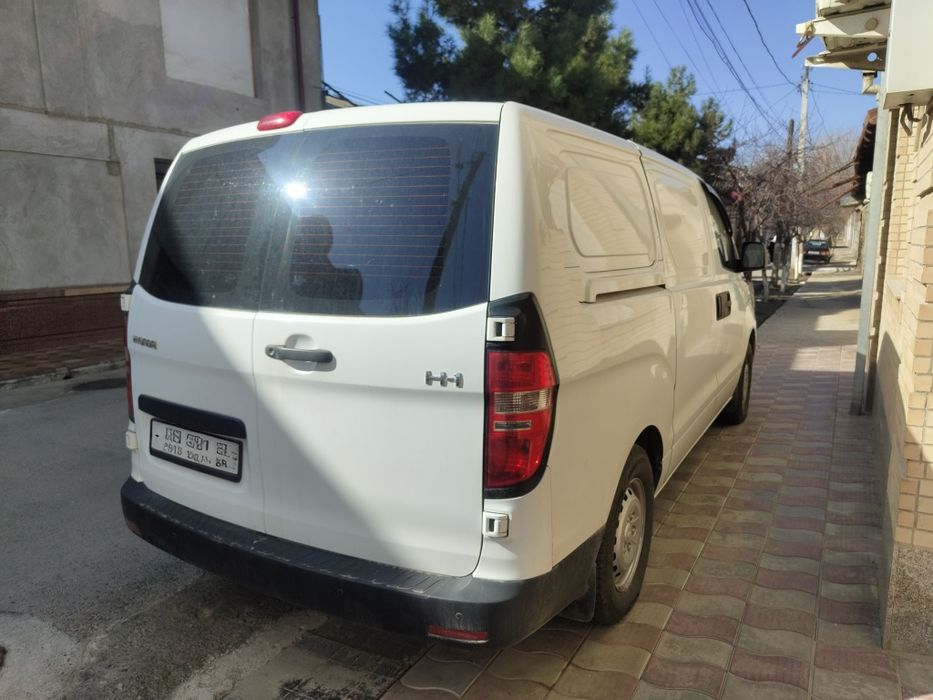 Hyundai Starex VAN
