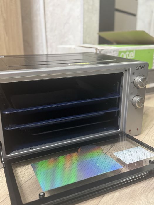 Продаётся духовка .Новая .Artel