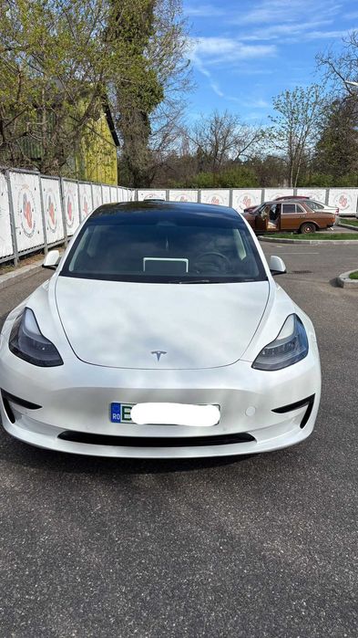 Tesla model 3 2023 Long range