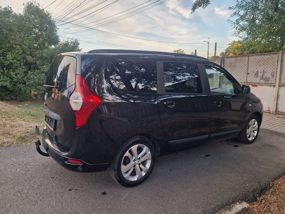 Dacia Lodgy cu clima, 7 locuri 1,2 benzina