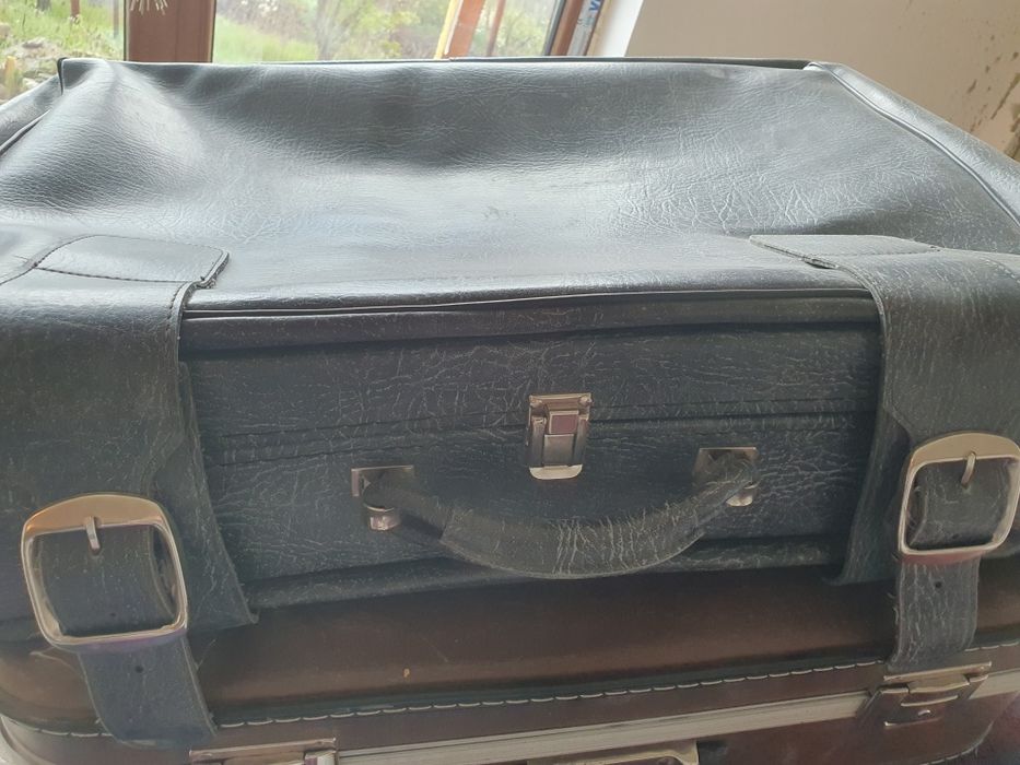 Ретро куфар изключително запазен