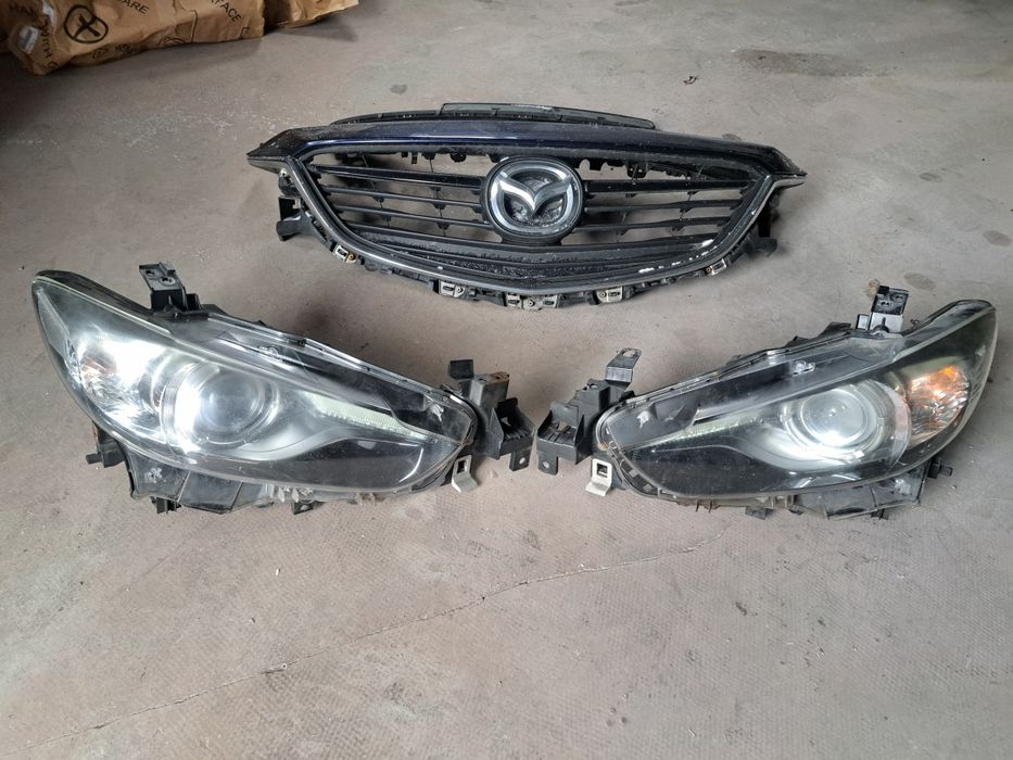Faruri xenon si grila centrala mazda6 2014