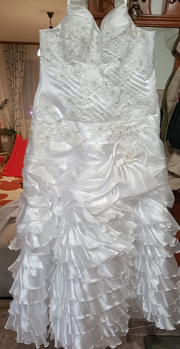 Rochie mireasă impecabilă