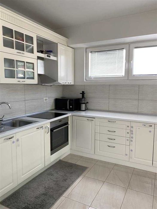 Дава се под наем Двустаен апартамент в София, Витоша - 68 кв.м за 561 € - Снимка #2