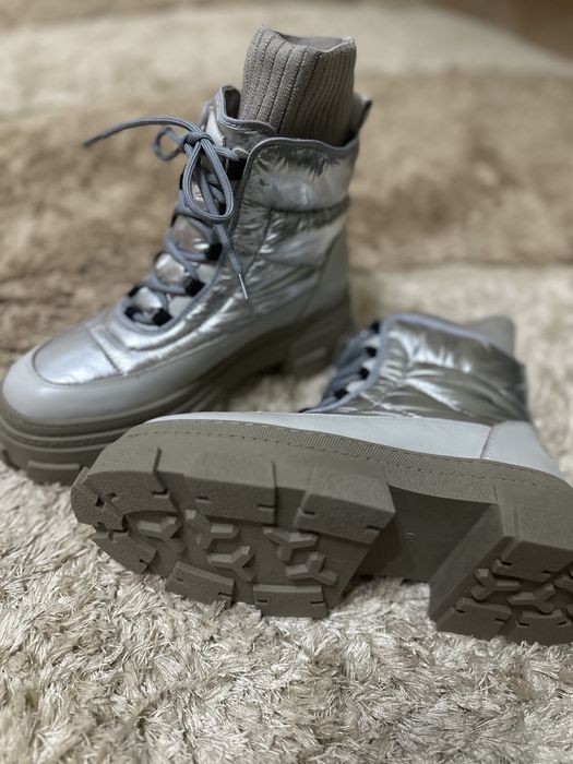 Продам ботинки зимние (Италия)