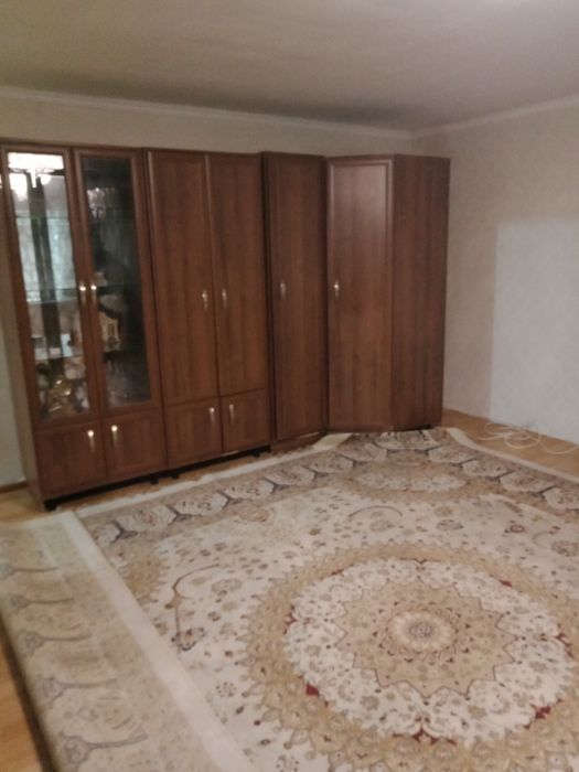 Продам 1ком. квартиру на 4мкр. ( 50м )