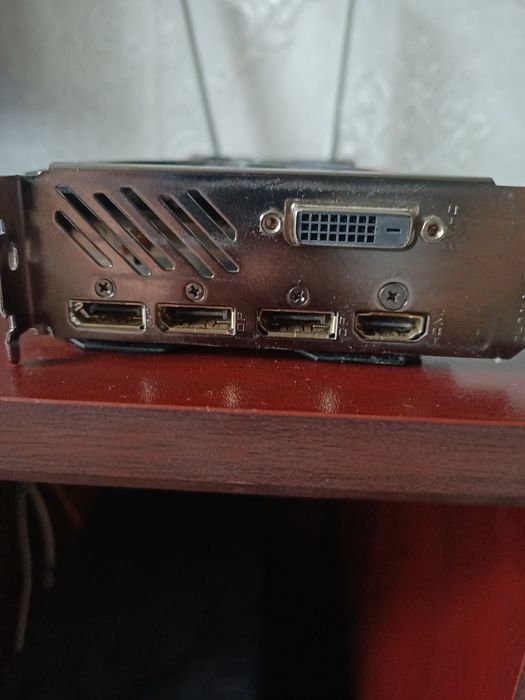 Продам GTX 1070 8GB
