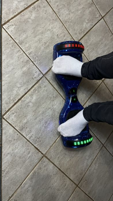 Hoverboard  cu lumini si bluetooth