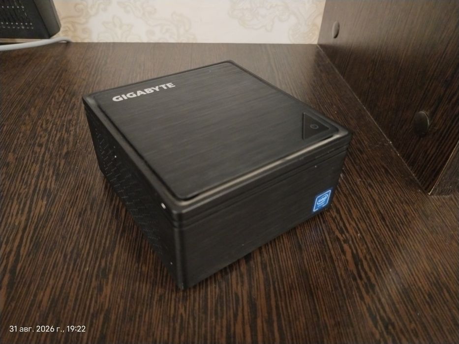 Мини компьютер Gigabyte GB-BPCE-3350C