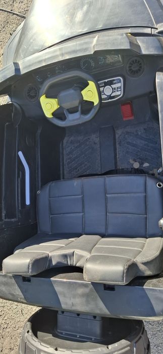 Продам детскую машинку