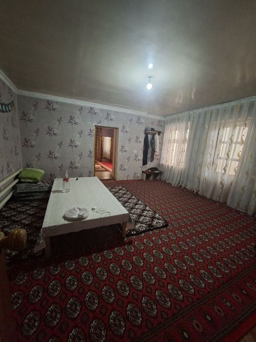 Уй сотилади Бектемир постига якин жойда.