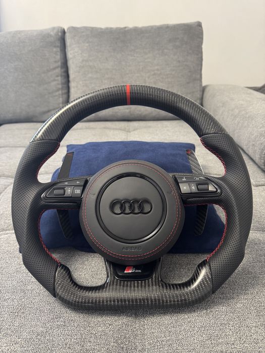 Volan Audi cu carbon , custom , a3 a4 a5 a6 a7 a8
