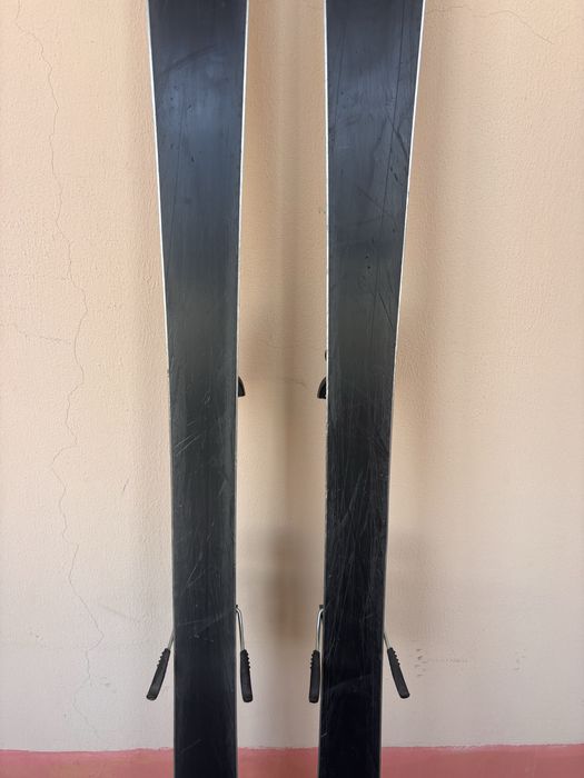 Продам лыжи горные