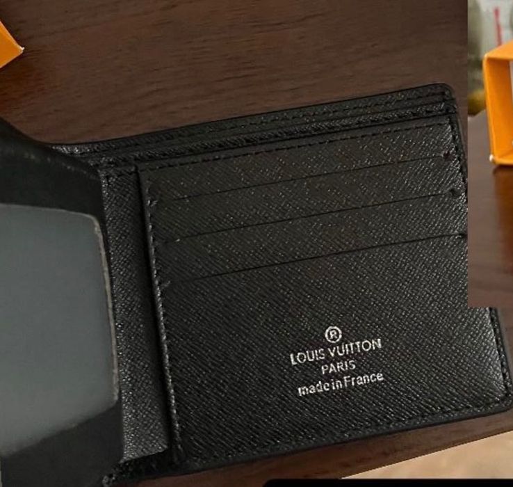 Louis Vuitton портомоне