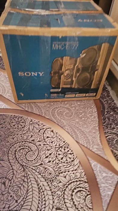 Муз центр сони 77