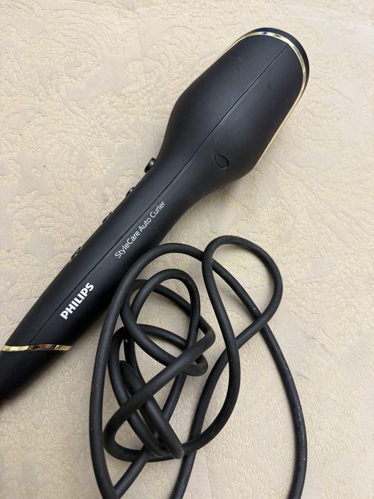 Плойка Philips полностью в рабочем состоянии.