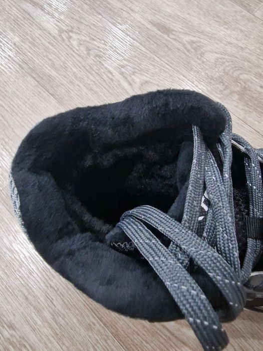 Зимние кроссовки