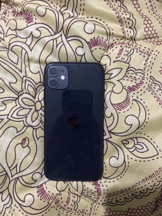 Продам Iphone 11