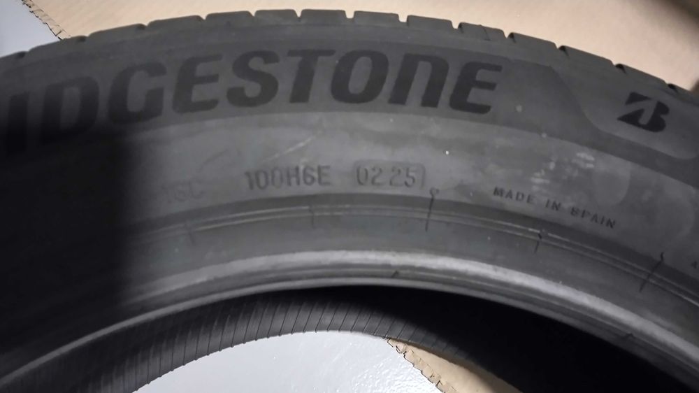 Продавам нови гуми Bridgestone Turanza 6 – 235/55 R18 за SUV