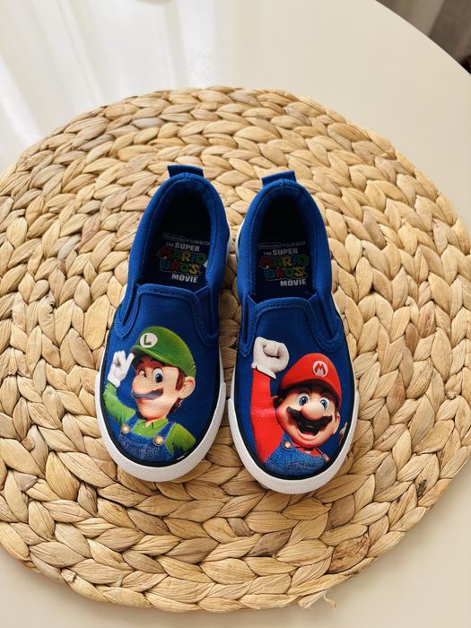 H&M Nintendo пантофи/маратонки 25н Super Mario The Movie