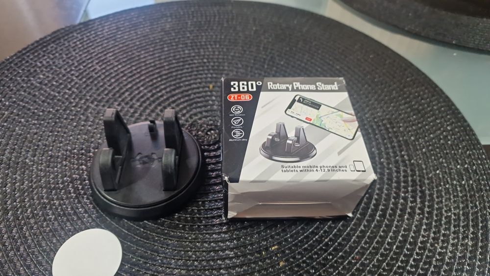 360 градуса въртяща стойка, поgхоgяща за мобилни телефони и таблети