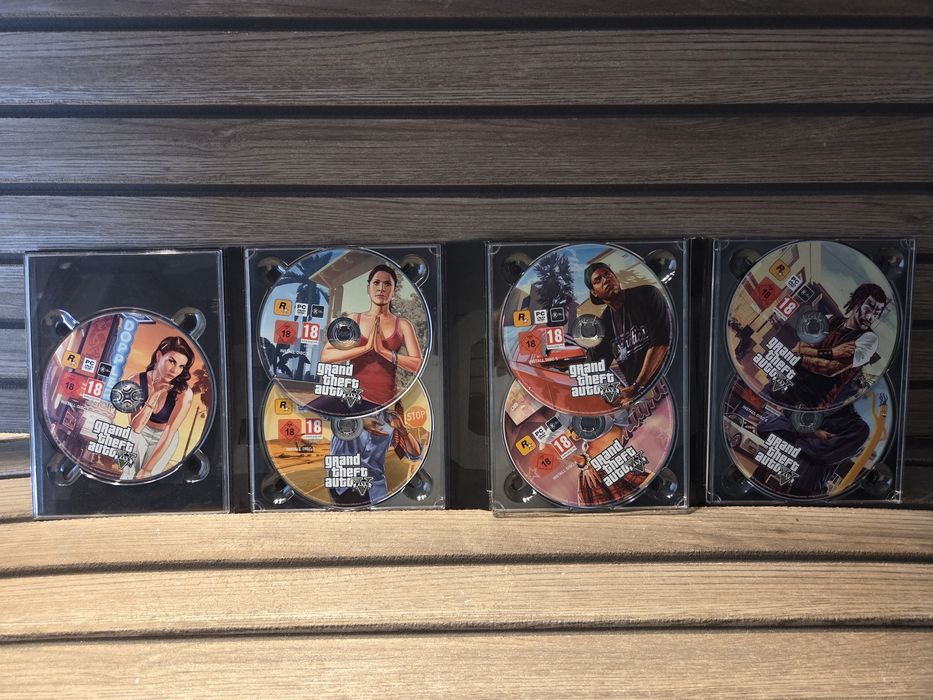 Grand Theft Auto V (GTA 5) PC – Ediție Originală Completă, 7 DVD
