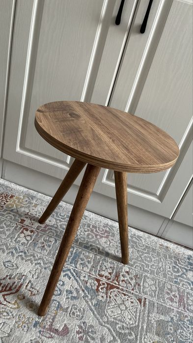 Журнальный столик