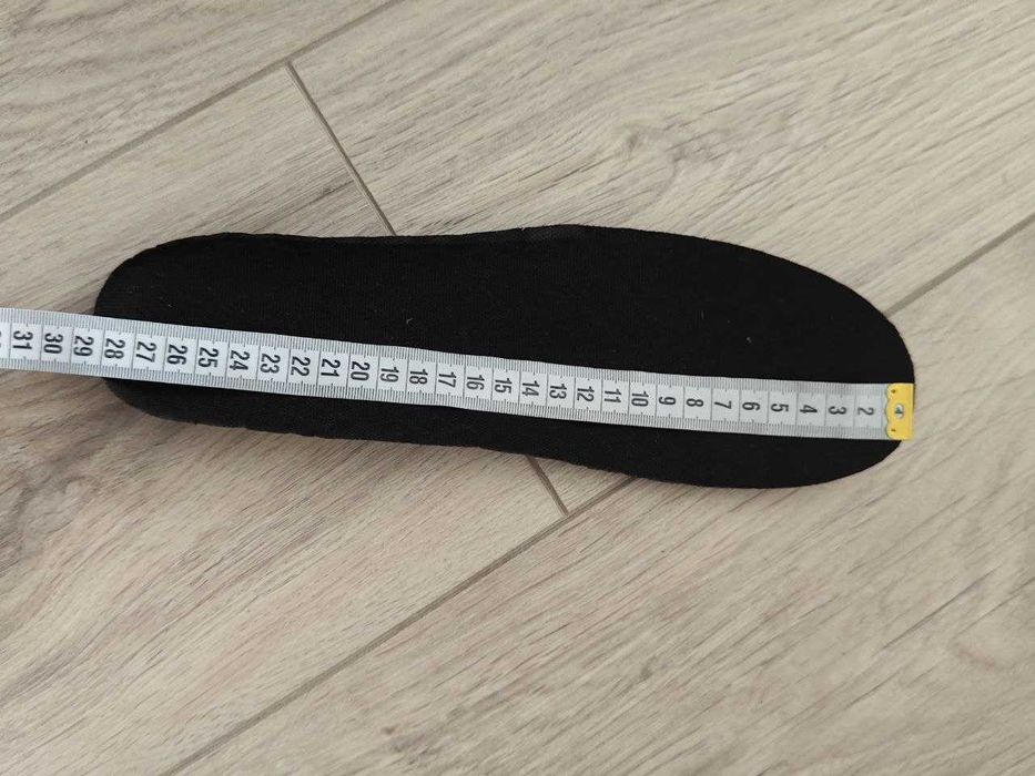 Продам кроссовки 41 размер