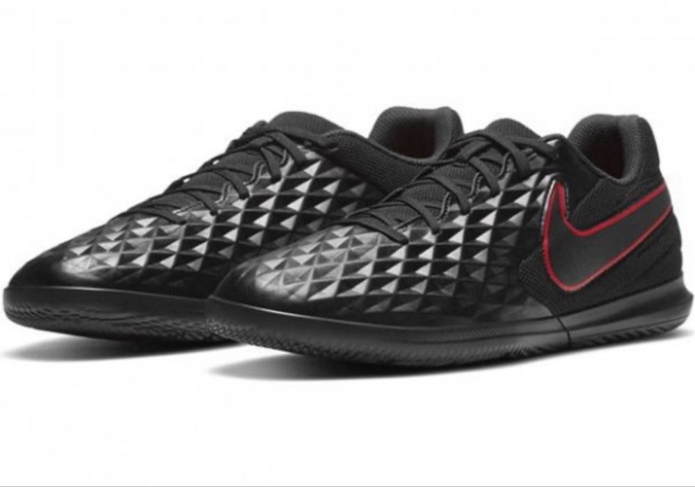 NIKE JR. TIEMPO legend 8 club ic