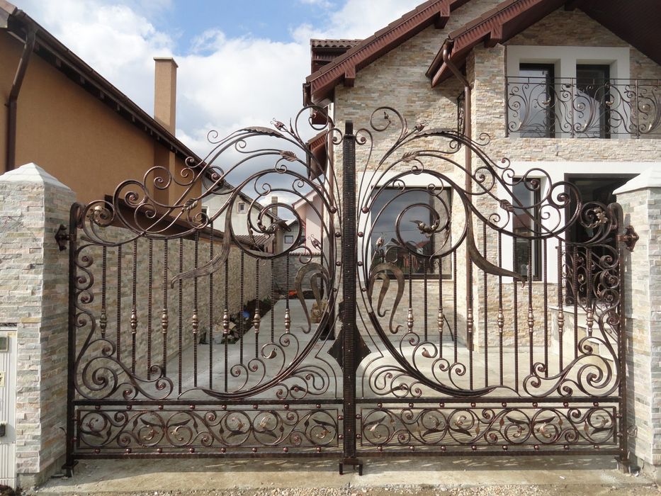 Porți fier forjat